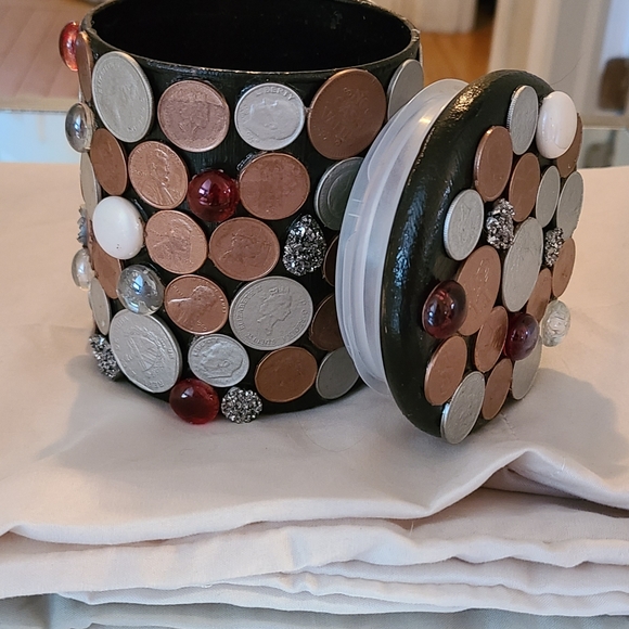 Fun coin jar game - Picture 2 of 2